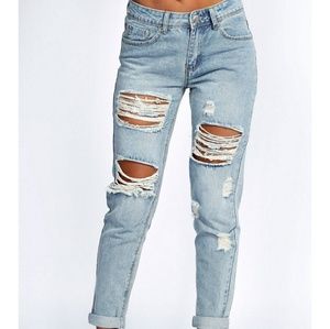 Ripped Boyfriend Jeans